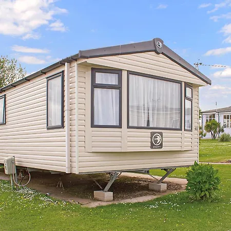 Tencreek Looe Room photo